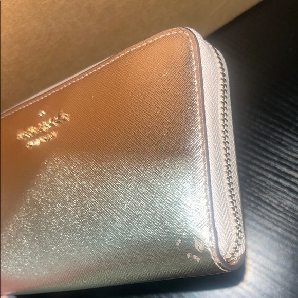 Kate Spade metallic champagne zip Clutch - Picture 4 of 10